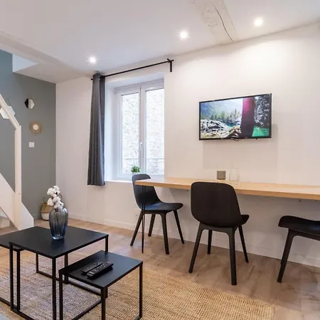 Hypercentre / Gares - Duplex Apartment Lille